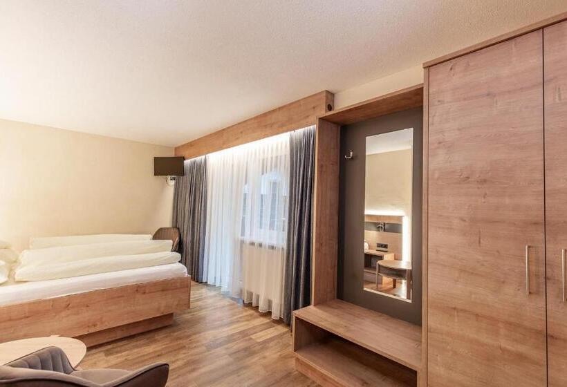 غرفة قياسية, Haus Manfred