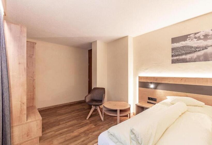 شقة غرفة نوم واحدة مزودة بشُرفة, Haus Manfred