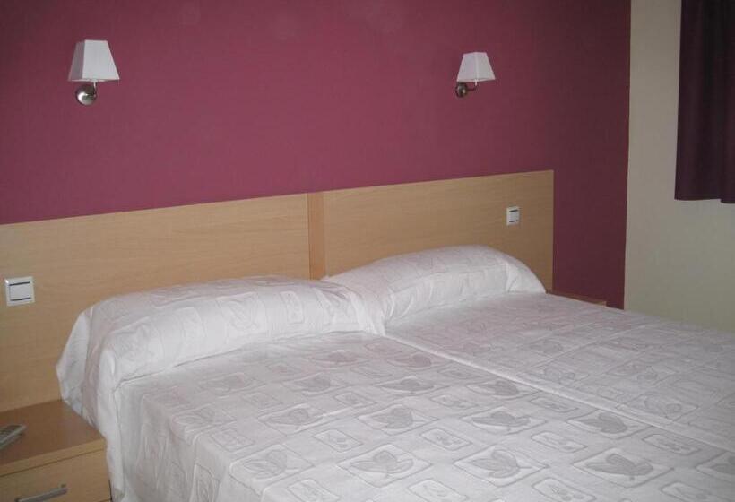 Номер Стандарт, Hostal Ducal