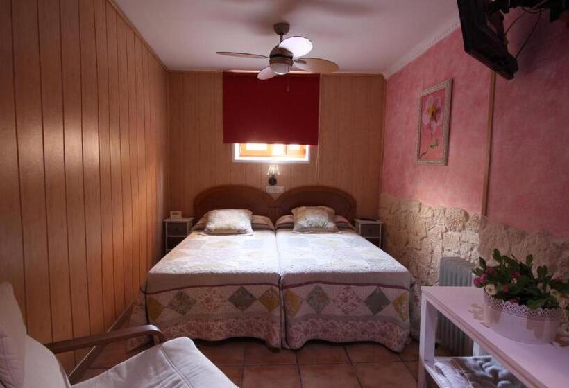 اتاق استاندارد با سرویس بهداشتی مشترک, Posada De Peregrinos