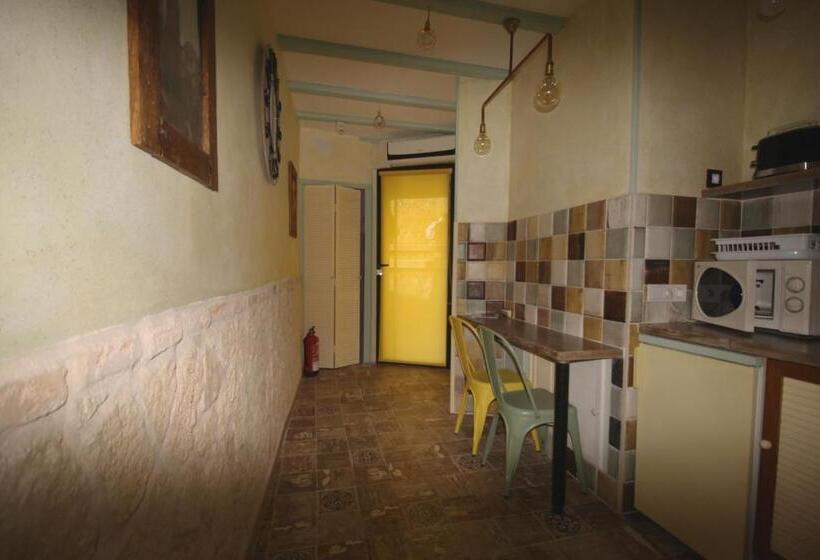 标准间, Posada De Peregrinos