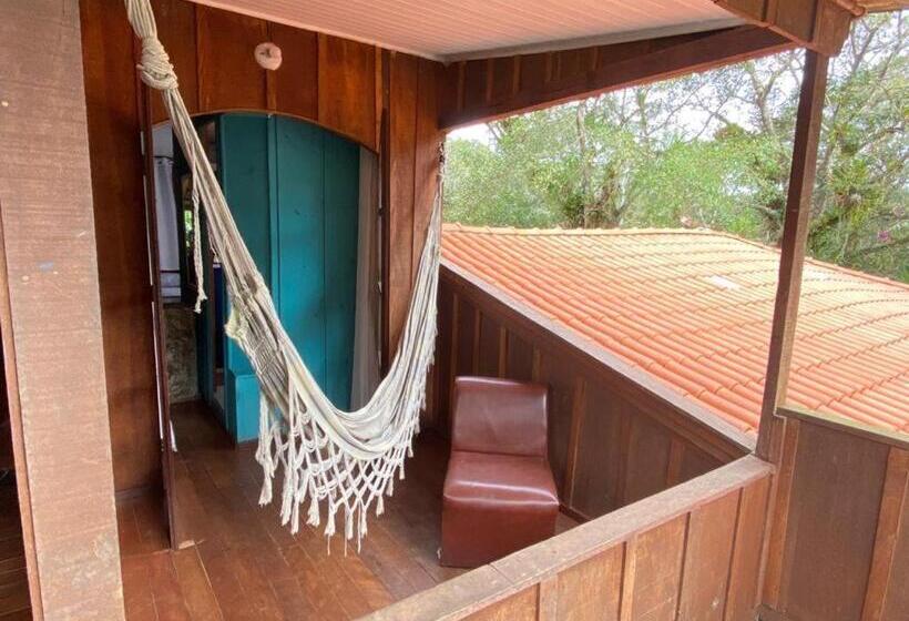 带阳台标准四人间, Pousada Recanto Tropical