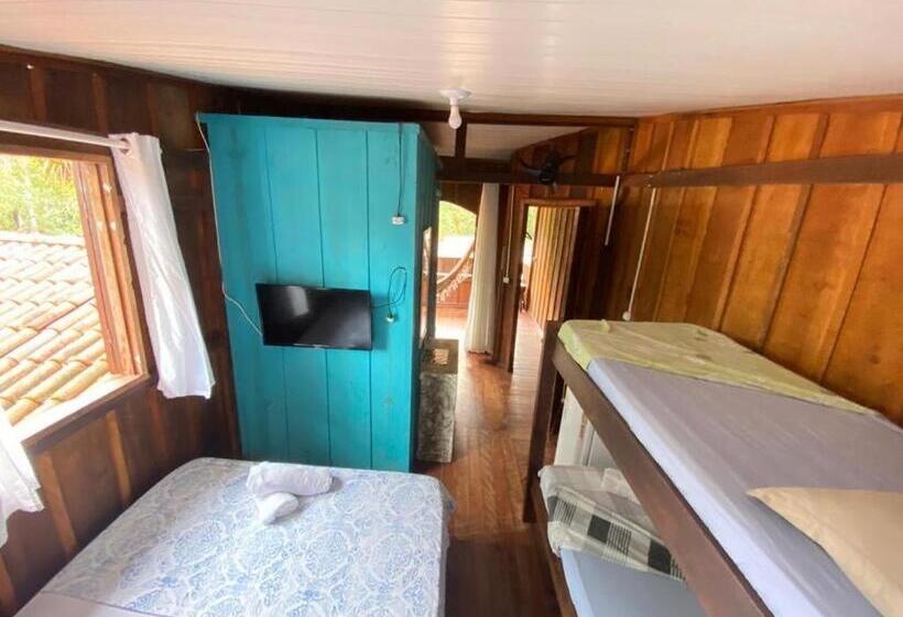 带阳台标准四人间, Pousada Recanto Tropical