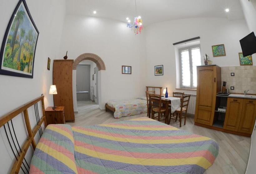 스탠다드 트리플 룸, Agriturismo Fattoria Podere Peciano