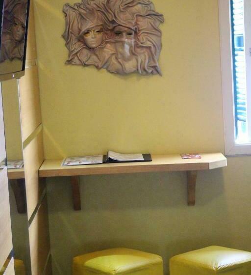 اتاق سوپریور با وان آب گرم, Motel Avenida