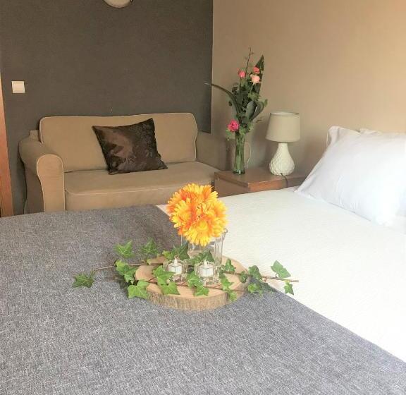 חדר סטנדרט, O Pátio