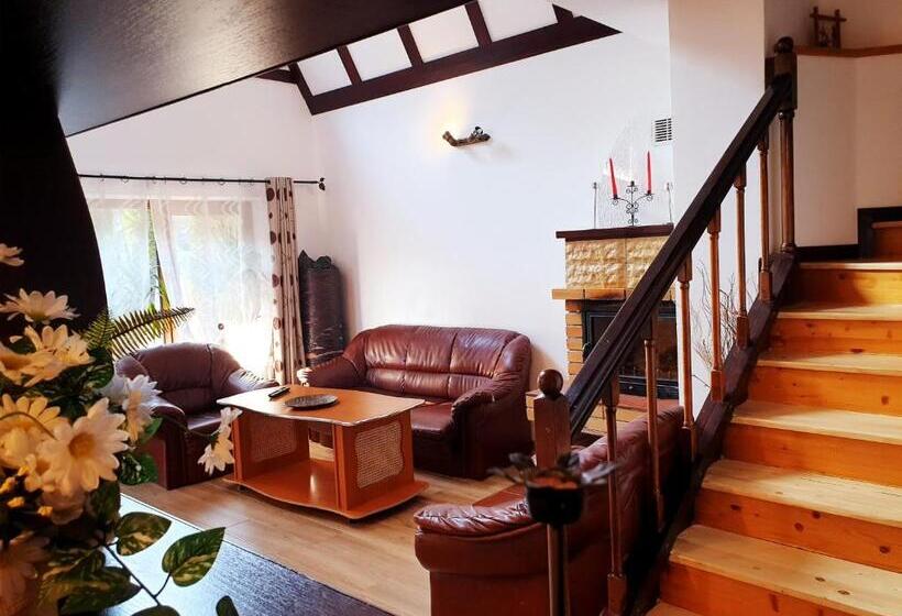 וילה בת 3 חדרי שינה, Pensiunea Eliza