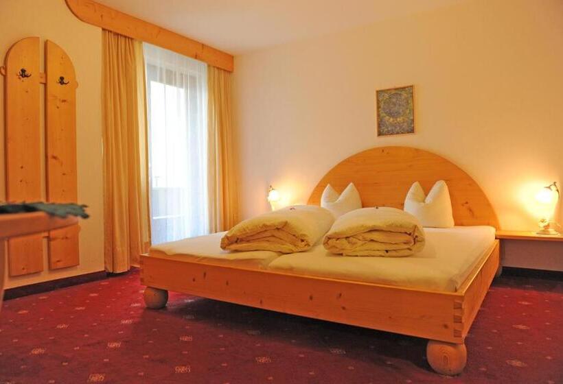 חדר סטנדרט עם מרפסת, Pension Olympia