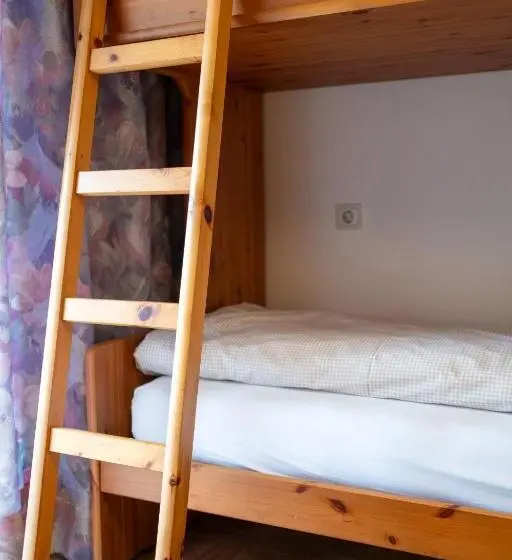Huoneisto 3 Makuuhuonetta, Residence Obermoarhof   Comfortable Apartments For Families, Swimmingpool, Playing Grounds, Almencar
