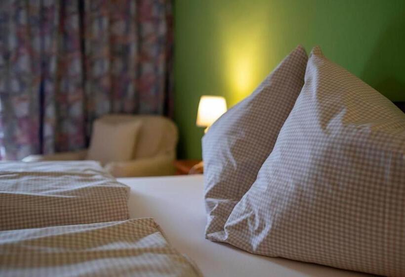 带3个卧室的公寓, Residence Obermoarhof   Comfortable Apartments For Families, Swimmingpool, Playing Grounds, Almencar