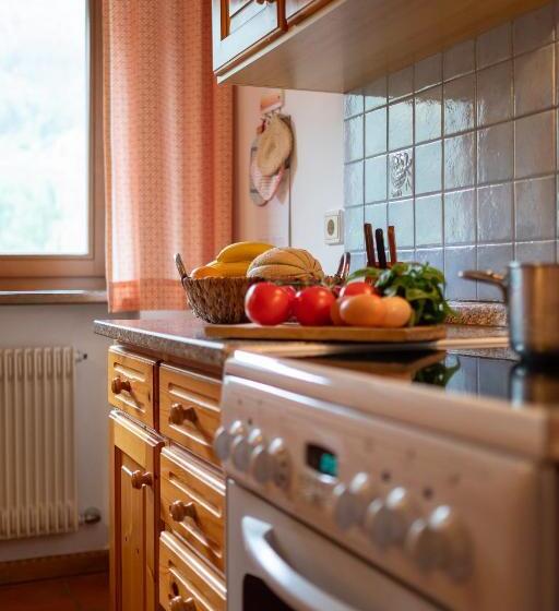 带3个卧室的公寓, Residence Obermoarhof   Comfortable Apartments For Families, Swimmingpool, Playing Grounds, Almencar