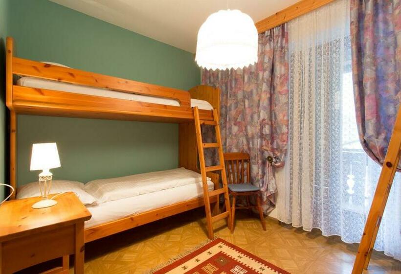 带3个卧室的公寓, Residence Obermoarhof   Comfortable Apartments For Families, Swimmingpool, Playing Grounds, Almencar