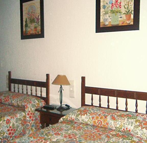 חדר סטנדרט חדר אמבטיה משותף, Hostal Muriel