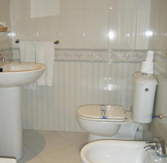 חדר סטנדרט לשלושה, Hostal Muriel