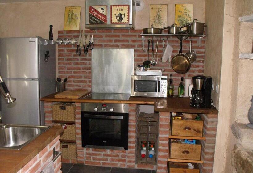 בית, 2 חדרי שינה, La Flambée