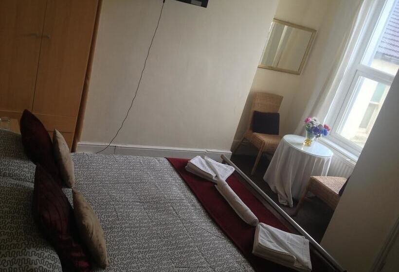 חדר סטנדרט, Malvern Lodge Guest House  Close To Beach, Train Station & Southend Airport