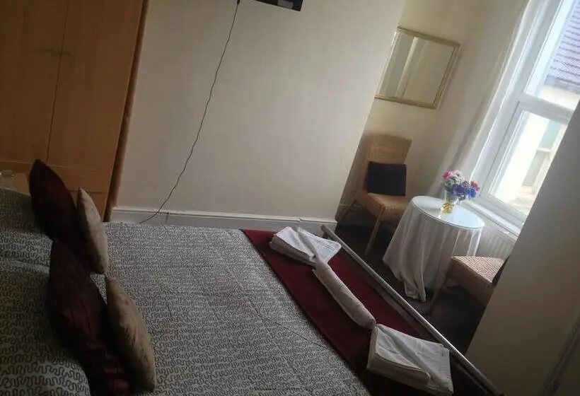 スタンダードルーム, Malvern Lodge Guest House  Close To Beach, Train Station & Southend Airport