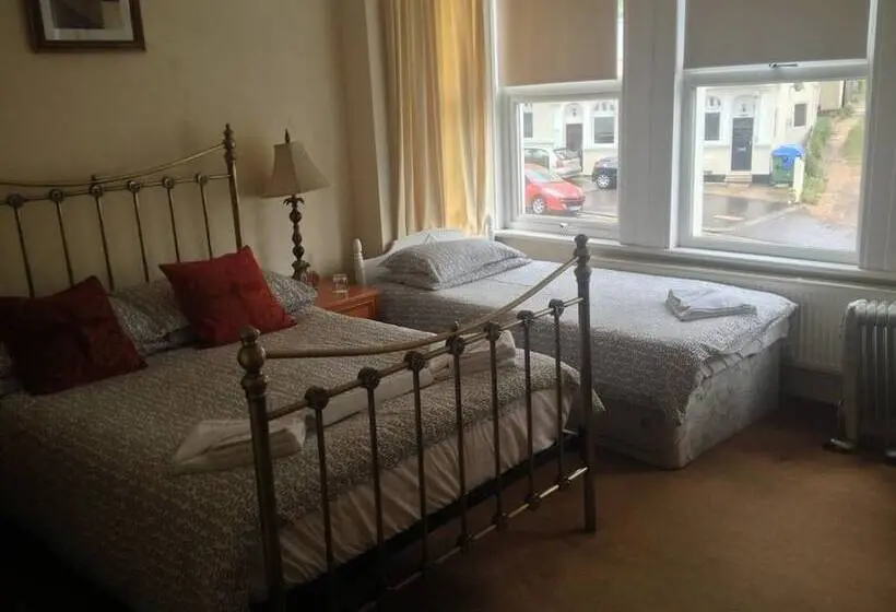 ファミリールーム, Malvern Lodge Guest House  Close To Beach, Train Station & Southend Airport