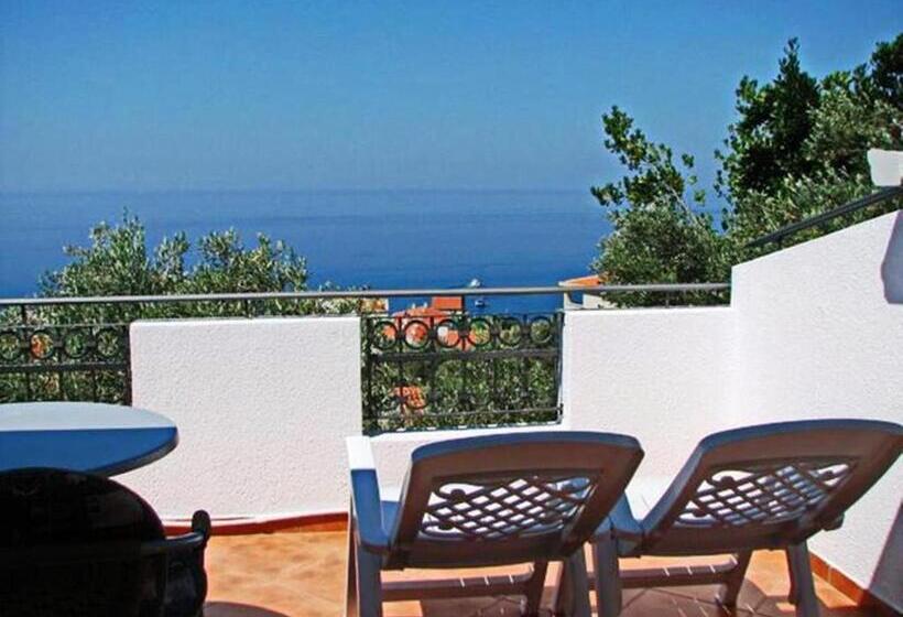 اتاق استاندارد با بالکن و چشم‌انداز دریا, Oaza Guest House