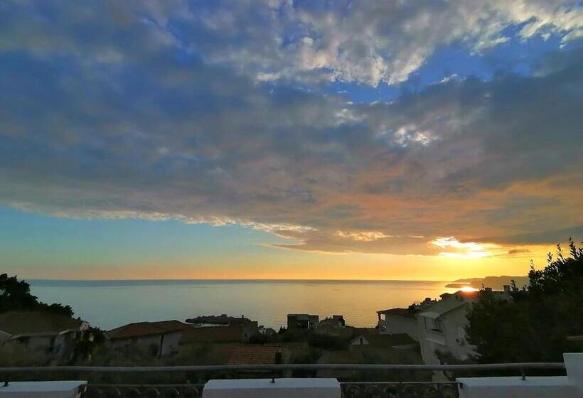 اتاق استاندارد با بالکن و چشم‌انداز دریا, Oaza Guest House