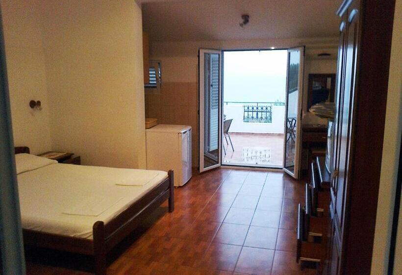 استودیوی استاندارد با چشم‌انداز دریا, Oaza Guest House