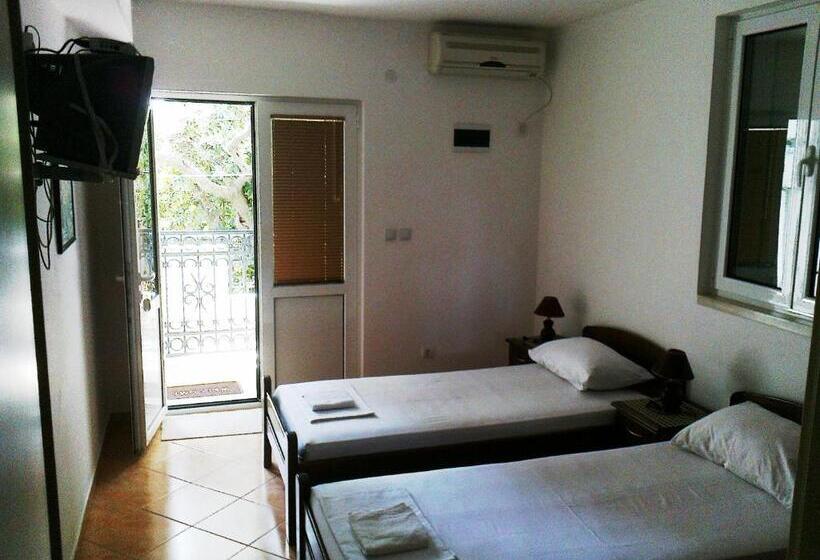 스탠다드 스튜디오 측면 바다 전망, Oaza Guest House