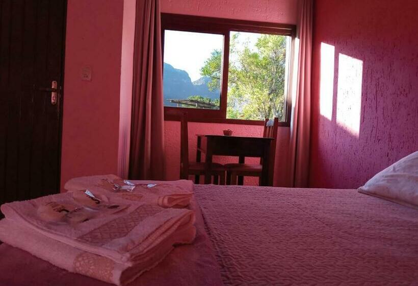 جناح, Pousada Malacara