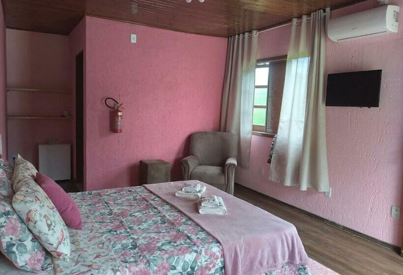 جناح, Pousada Malacara