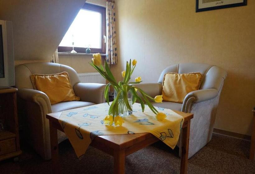 标准间, Reiterhof Wollesen