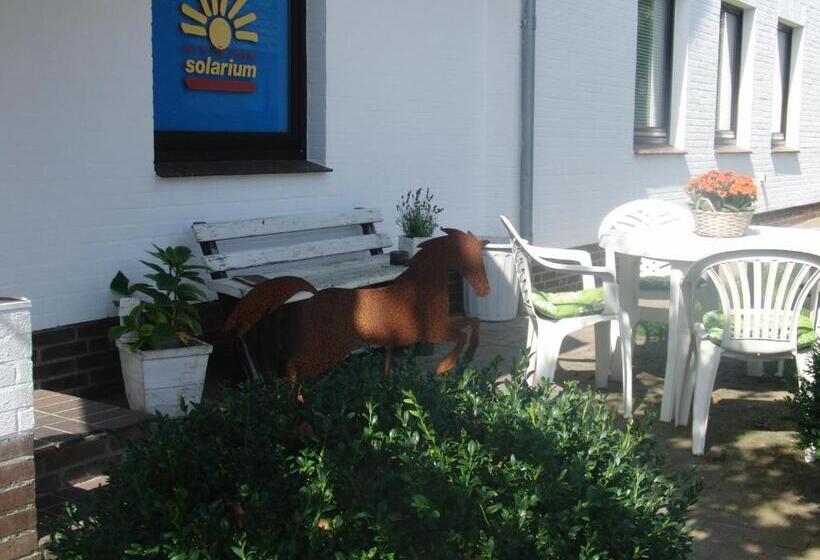 标准间, Reiterhof Wollesen