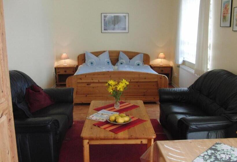 低层单卧公寓, Reiterhof Wollesen