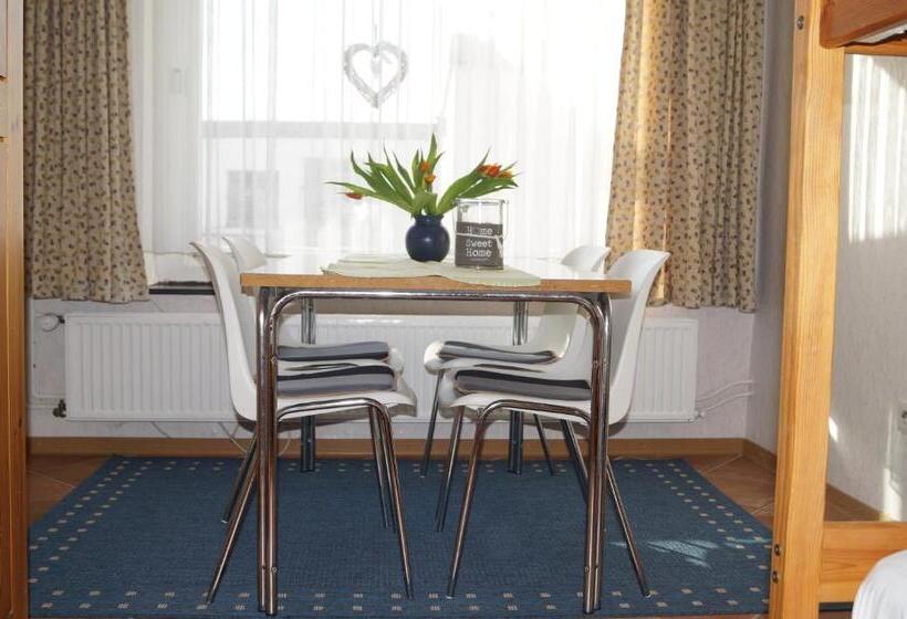 带2个卧室的公寓, Reiterhof Wollesen