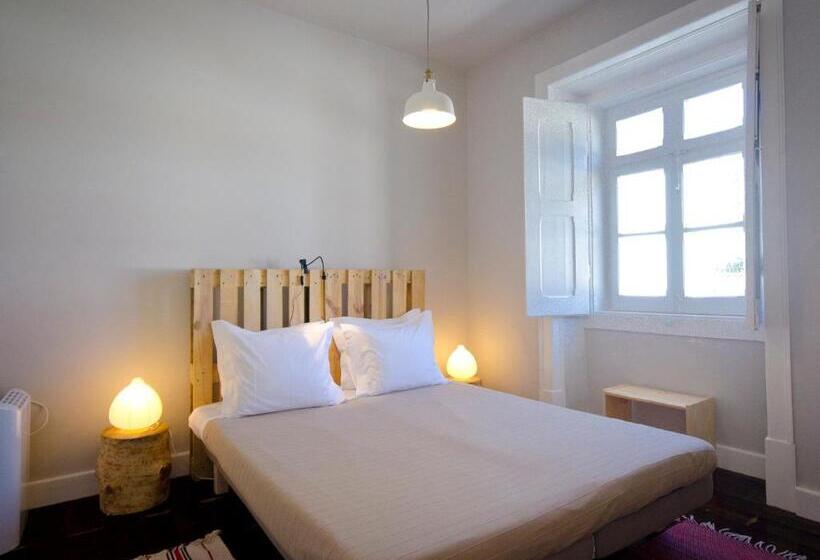 شقة غرفتين, Train Spot Guesthouse