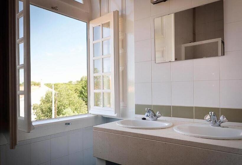 منزل غرفتين نوم, Train Spot Guesthouse