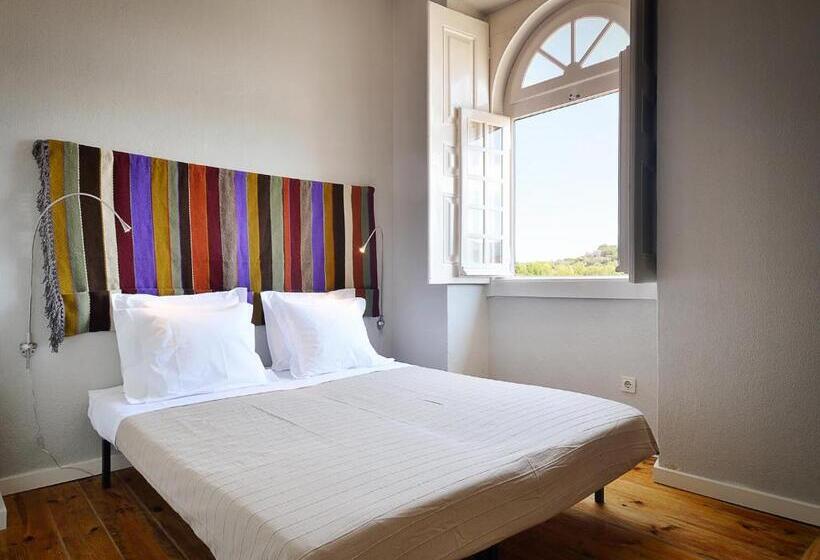 خانه 2 خوابه, Train Spot Guesthouse