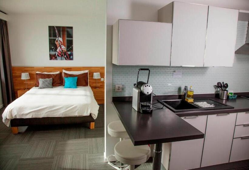 Standard studio with lake view, Apart Hotel 46a