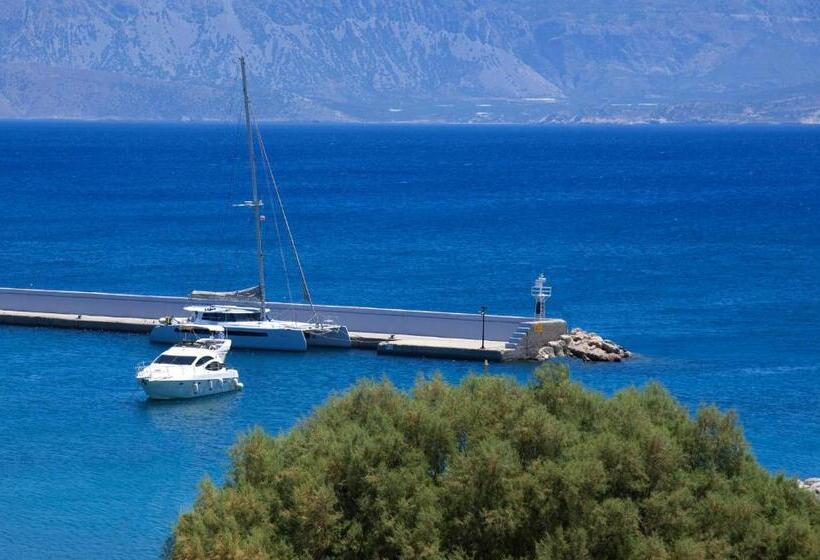 غرفة ديلوكس مطلّة علي البحر, Naiades Marina