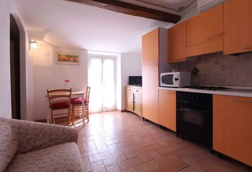 Huoneisto 1 Makuuhuone, B&b La Rocca