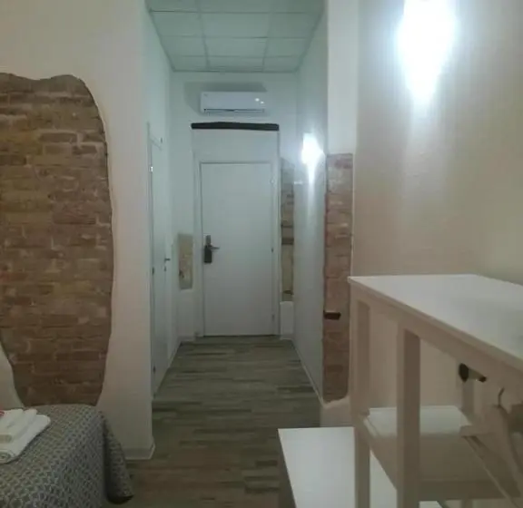 Standard-huone Parveke, B.house