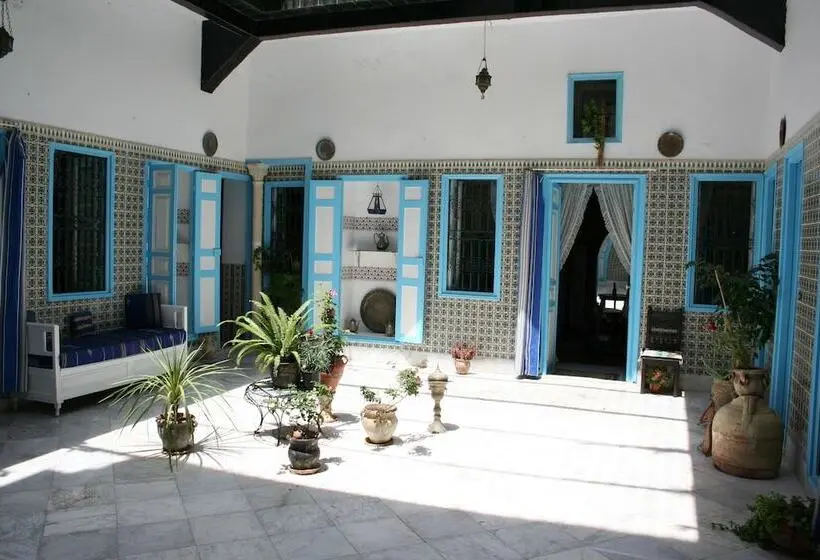 سوییت, Dar Hassine Allani