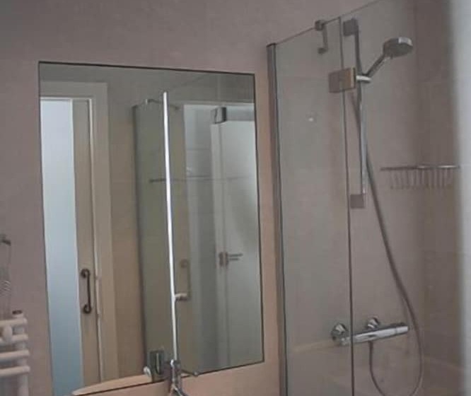 Номер Economy, Hostal Tres Campanas