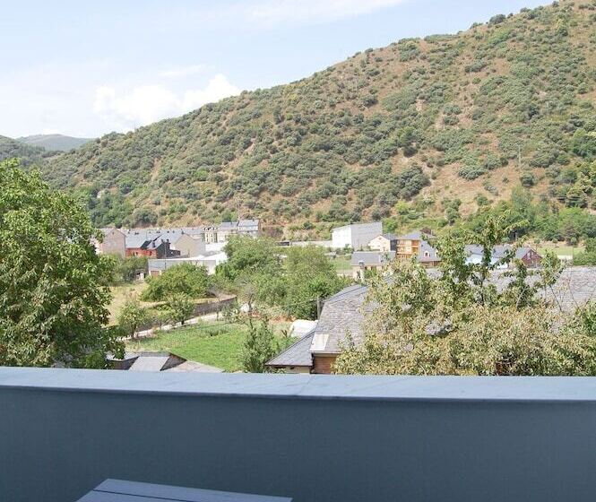 Номер Стандарт Индивидуальный, Hostal Tres Campanas