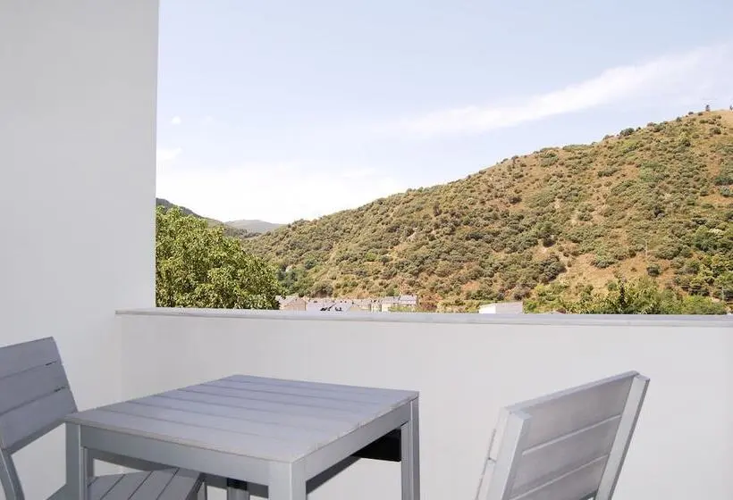 اتاق استاندارد یک نفره, Hostal Tres Campanas
