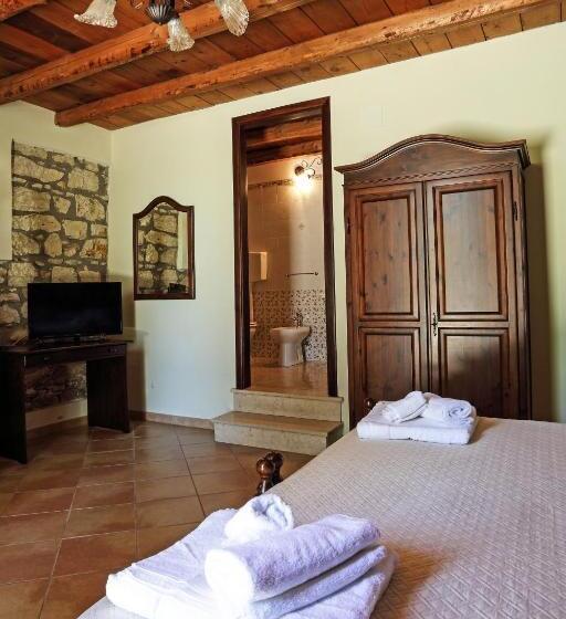 Четырехместный Номер Стандарт, Agriturismo Tenute Pollara