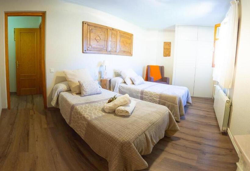 חדר סטנדרט לארבעה, Casa Rural Molí De Fòrnols