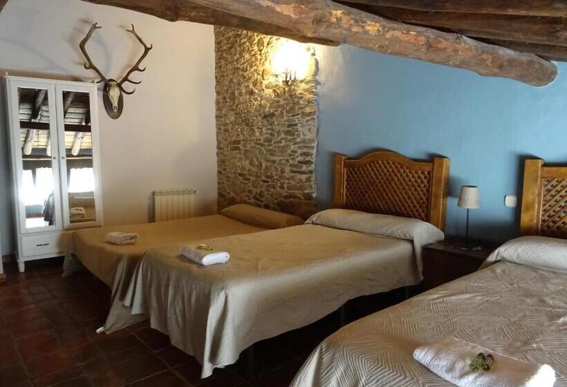 Семейный Номер, El Escudo De Calatrava