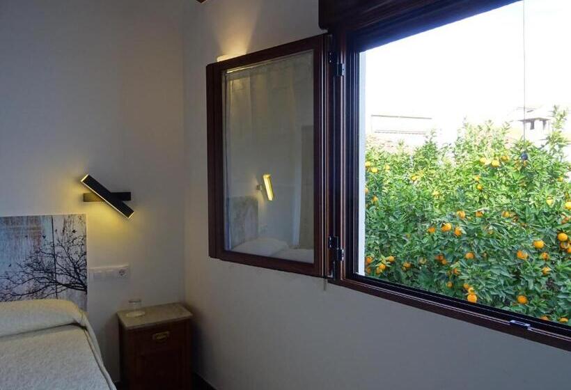 Номер Стандарт, El Escudo De Calatrava