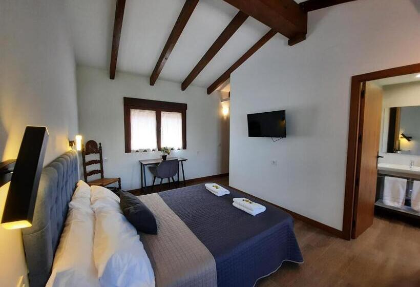 Номер Стандарт с Гидромассажем, El Escudo De Calatrava