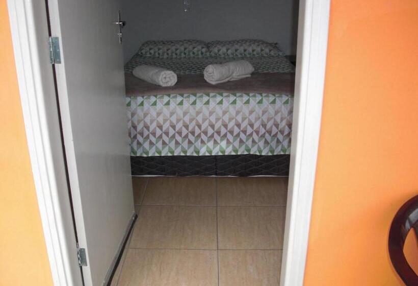 家庭间, Pousada Sol Nascente