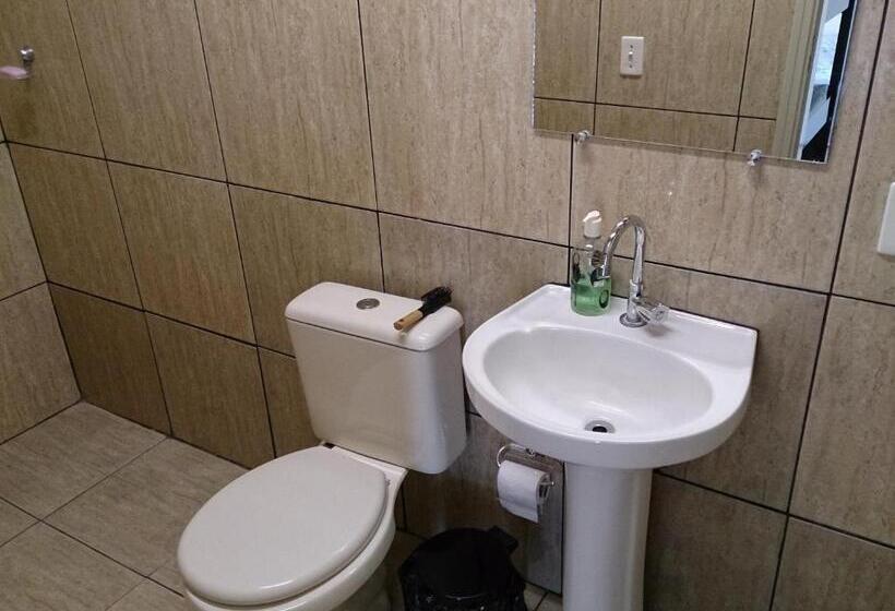 家庭间, Pousada Sol Nascente